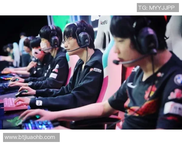 深入剖析FPX战队在S15赛季LOL中的节奏与策略对比CSGO的启示 深入剖析FPX战队在S15赛季LOL中的节奏与策略对比CSGO的启示